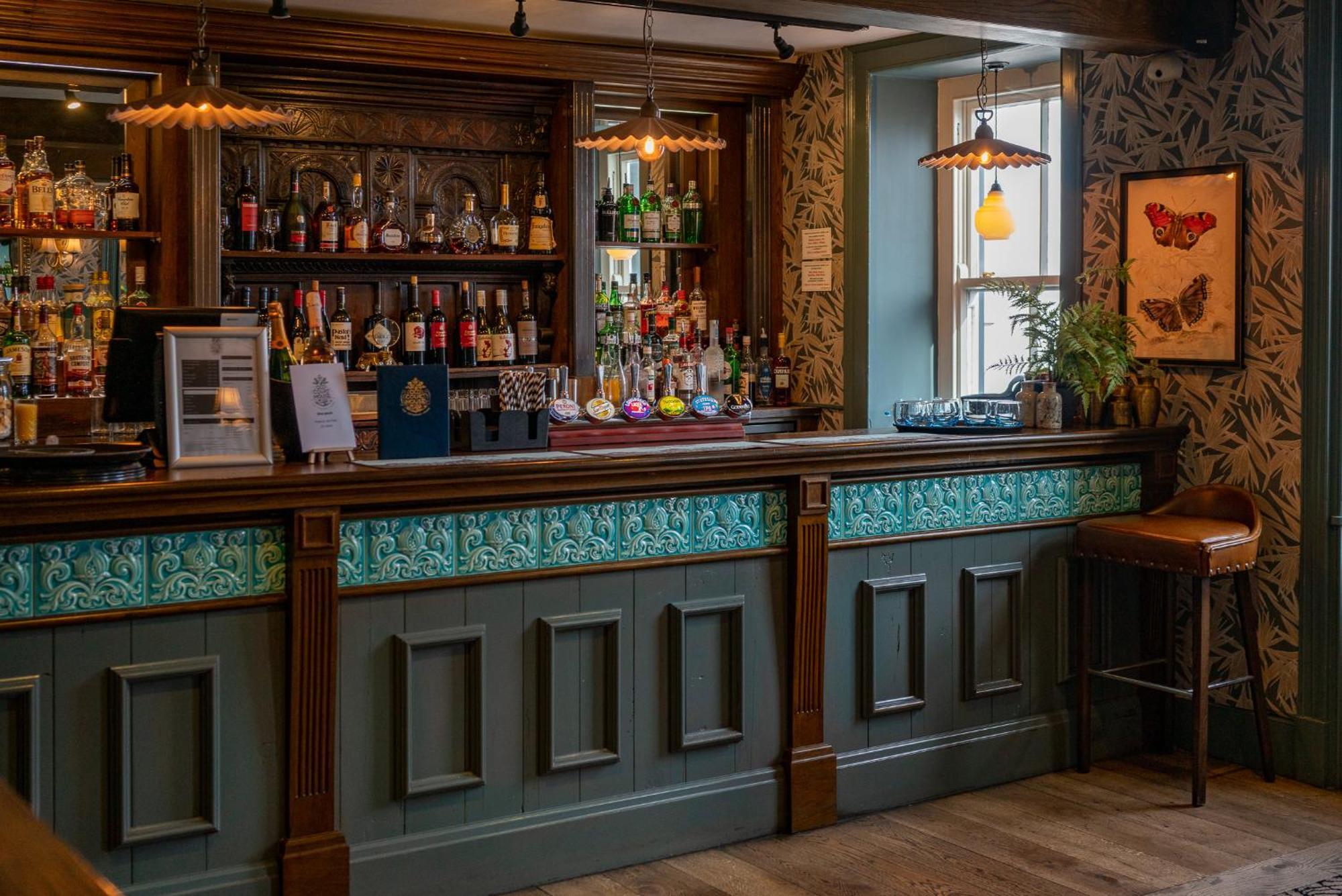 Old Court House Inn Ст. Обин Экстерьер фото